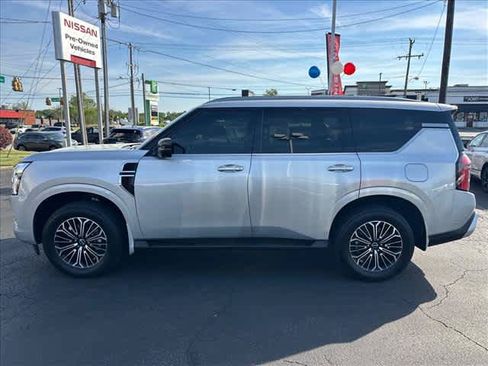 Certified 2025 Nissan Armada SL w/ Captain's Chari Seat Package AWD/4WD image 6