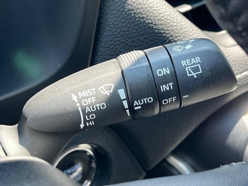 Used 2022 Toyota RAV4 XLE w/ Convenience Package AWD/4WD image 27