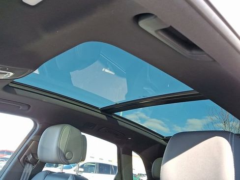 Used 2024 Audi Q5 e Premium Plus image 14