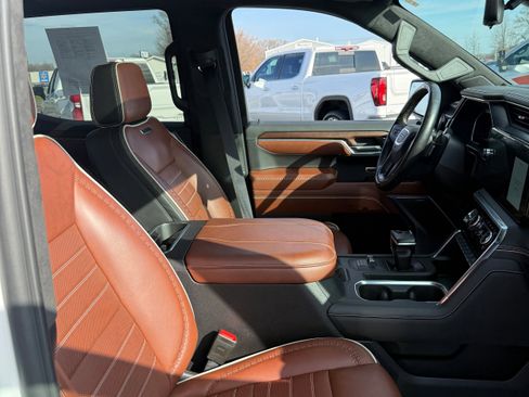 Used 2024 GMC Sierra 1500 Denali Ultimate image 10