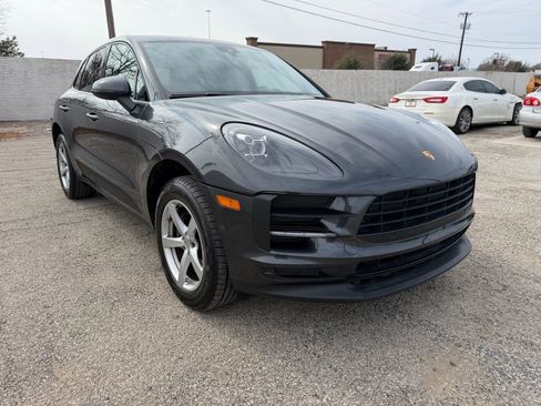 Used 2020 Porsche Macan image 9