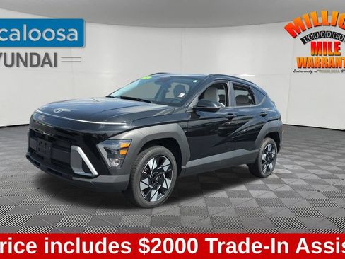 Used 2024 Hyundai Kona SEL AWD/4WD image 3