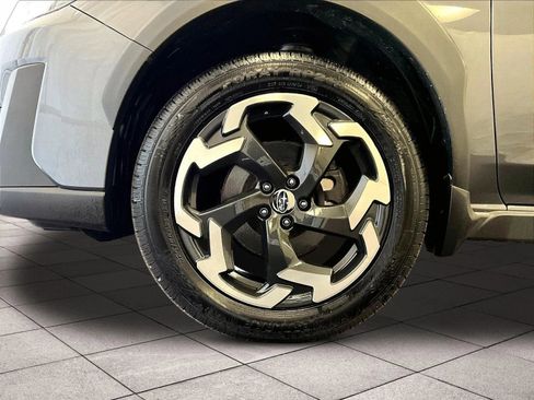 Used 2021 Subaru Crosstrek 2.5i Limited image 8