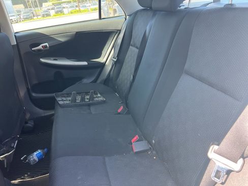 Used 2010 Toyota Corolla S image 6