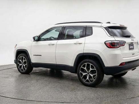 Used 2025 Jeep Compass Limited AWD/4WD image 6