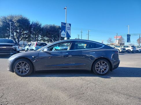 Used 2020 Tesla Model 3 Performance image 4