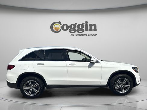 Used 2022 Mercedes-Benz GLC 300 w/ Premium Package Lite image 6