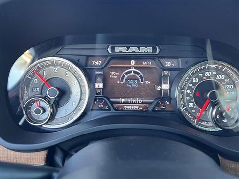 Used 2022 RAM 1500 Limited image 32