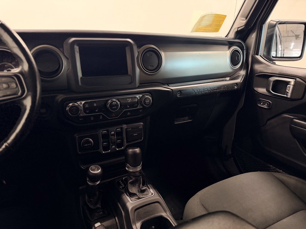 Used 2021 Jeep Wrangler Unlimited Sport AWD/4WD image 16
