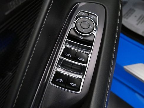 Used 2023 Chevrolet Corvette Stingray Premium Conv w/ Z51 Performance Package image 15