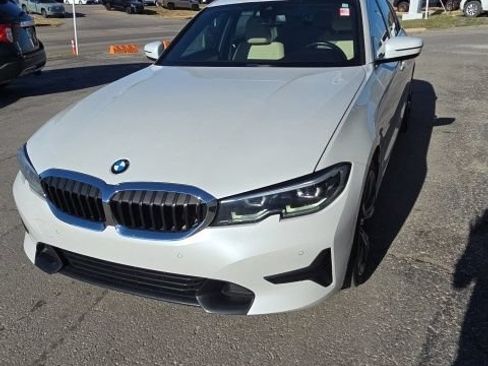 Used 2020 BMW 330i xDrive Sedan w/ Convenience Package AWD/4WD image 6