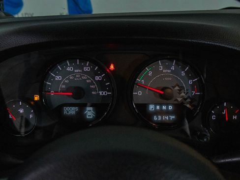 Used 2017 Jeep Wrangler Unlimited Sahara image 13