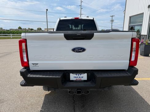Used 2025 Ford F250 XL w/ FX4 Off-Road Package AWD/4WD image 7