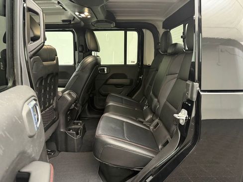 Used 2021 Jeep Gladiator Rubicon w/ Trailer Tow Package image 12