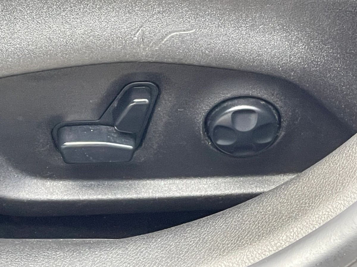 Used 2019 Jeep Renegade Altitude w/ Quick Order Package 2XM FWD image 15