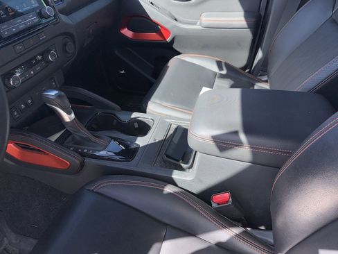 Used 2023 Nissan Frontier PRO-4X w/ Pro-4X Premium Package image 16