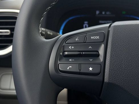 New 2026 Hyundai Venue SEL FWD image 12