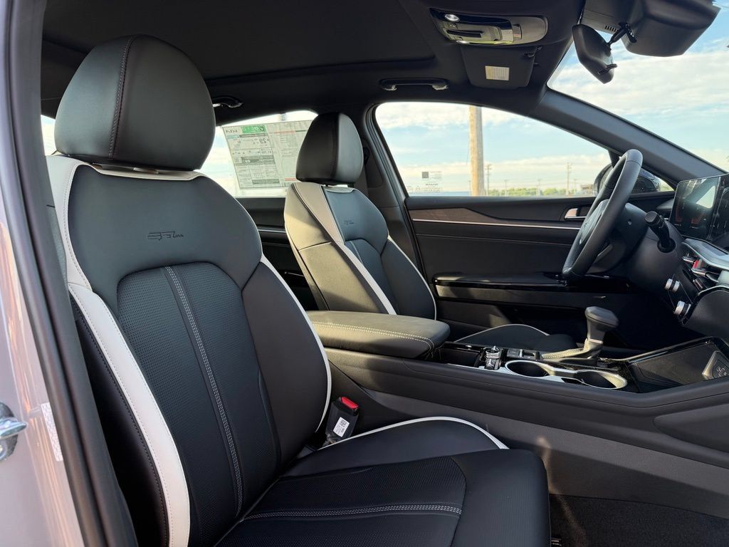 New 2026 Kia K5 GT-Line AWD/4WD image 32