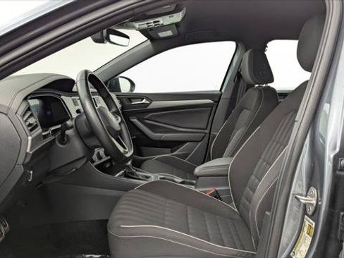 Used 2024 Volkswagen Jetta Sport FWD image 14