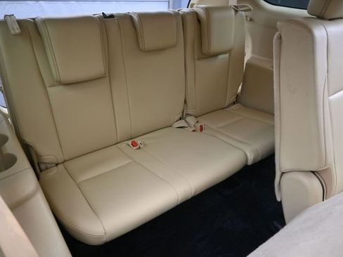 Used 2017 Toyota Highlander XLE FWD image 17