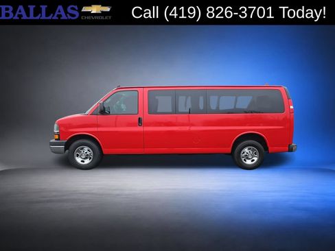 Certified 2016 Chevrolet Express 3500 LT w/ LT Preferred Equipment Group RWD image 5