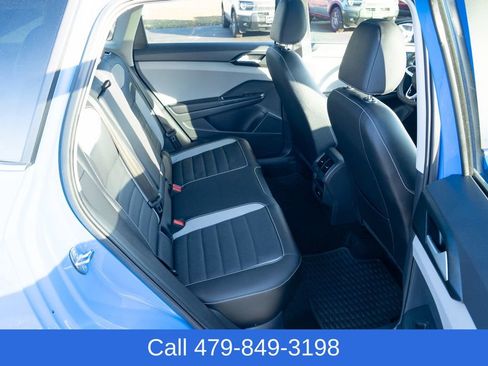 Used 2022 Volkswagen Taos SEL image 35