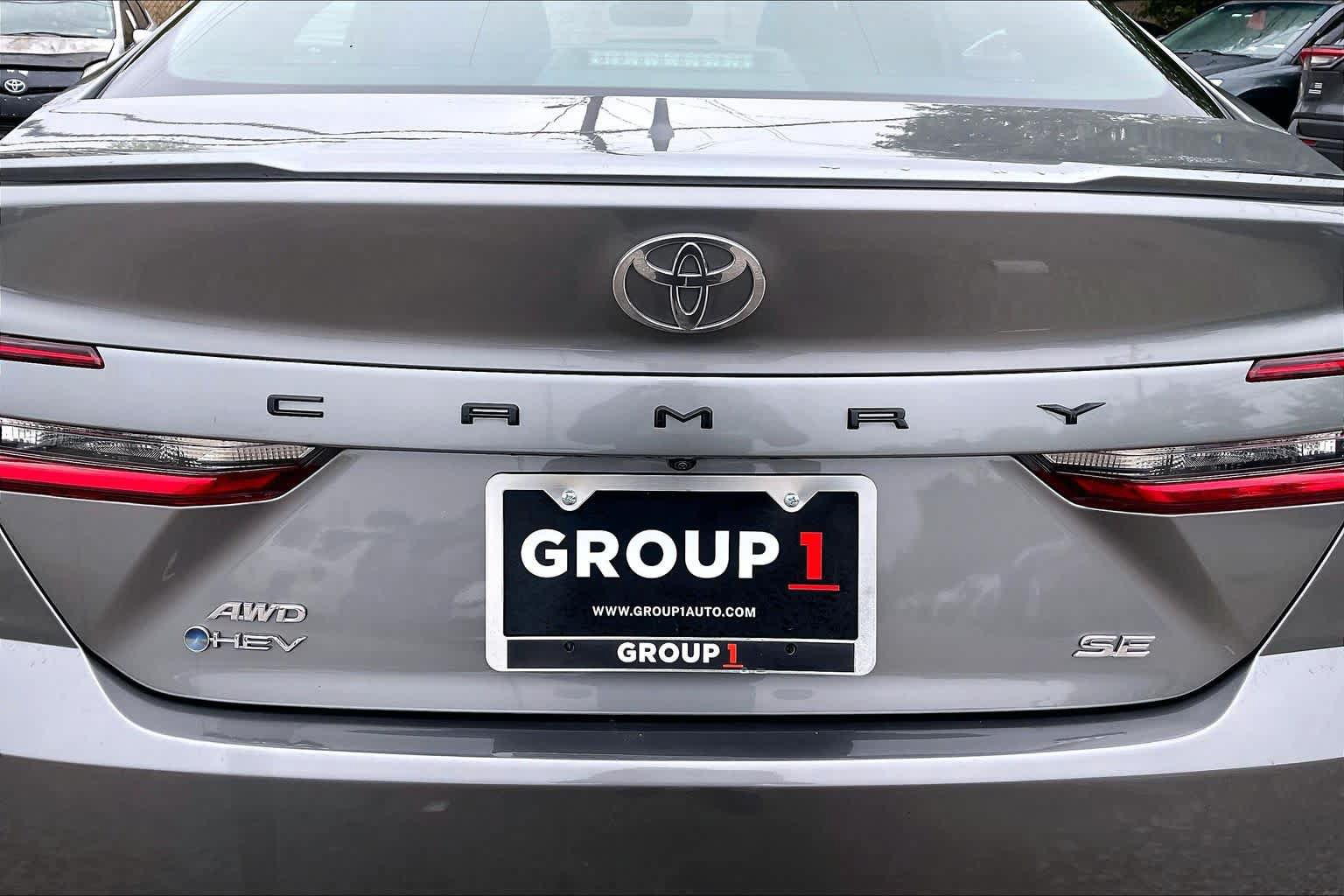 Used 2025 Toyota Camry SE w/ Convenience Package AWD/4WD image 10