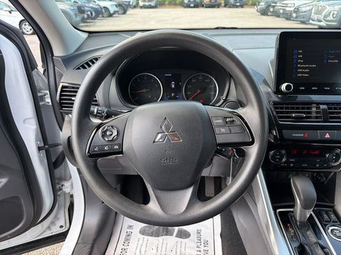Used 2023 Mitsubishi Eclipse Cross LE AWD/4WD image 13