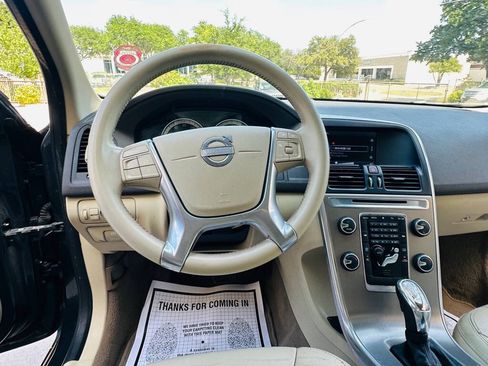 Used 2013 Volvo XC60 T6 AWD/4WD image 16