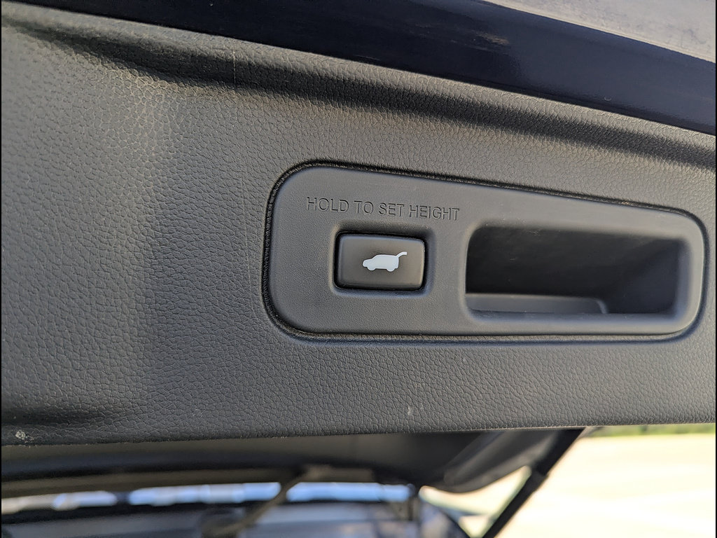 Used 2025 Honda Pilot EX-L image 23