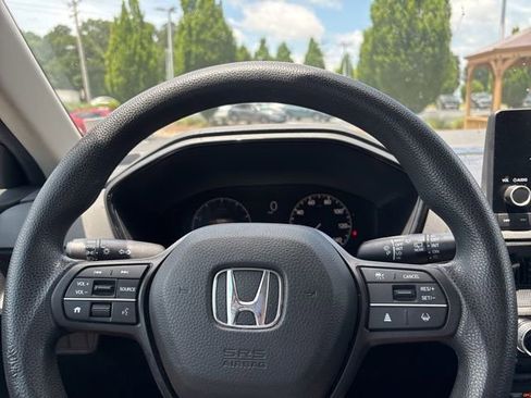 Used 2023 Honda CR-V LX image 14