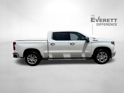 Used 2025 Chevrolet Silverado 1500 LTZ AWD/4WD image 8