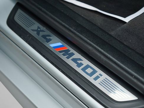 Used 2018 BMW X4 M40i image 27