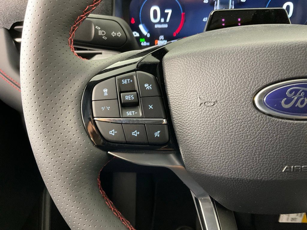 New 2026 Ford Explorer ST-Line w/ ST-Line Street Pack RWD image 25