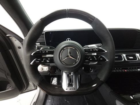 Used 2024 Mercedes-Benz GLS 63 AMG 4MATIC image 12