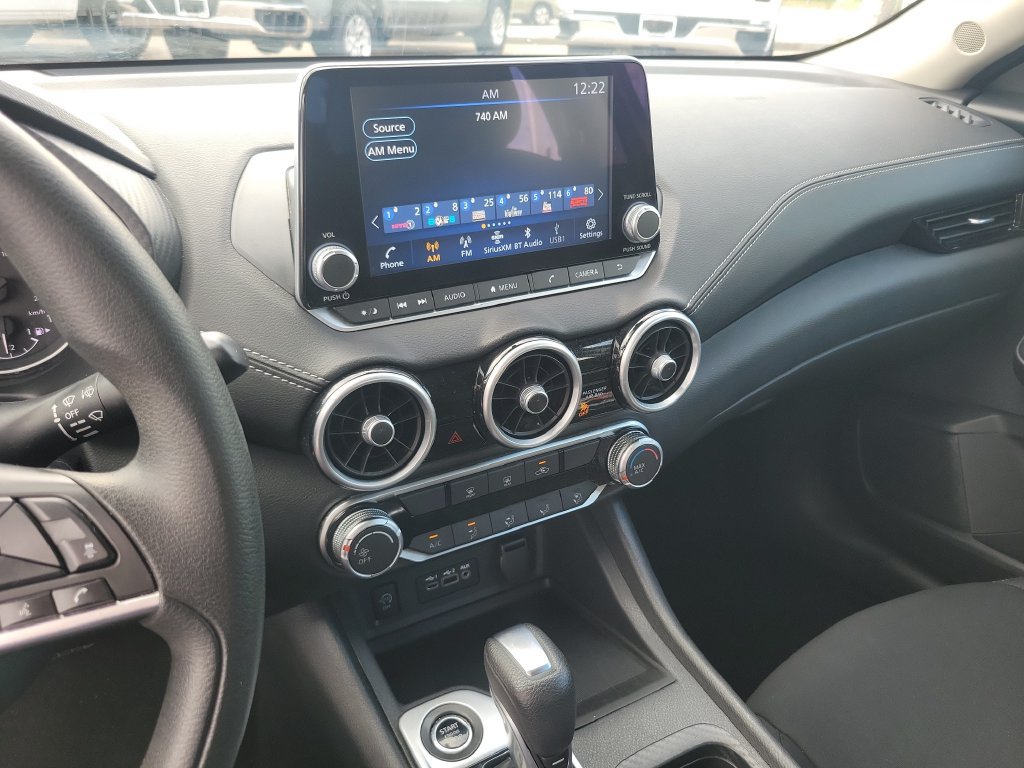 Used 2024 Nissan Sentra SV FWD image 24