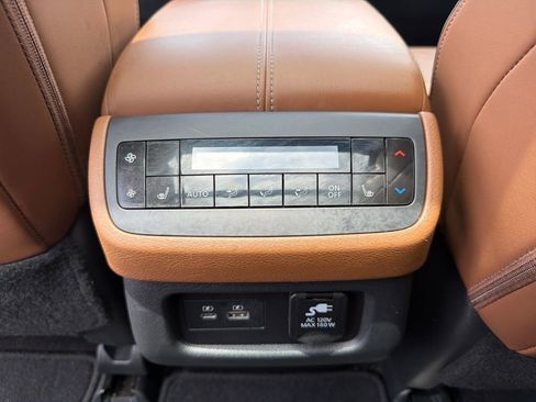 Used 2024 Nissan Pathfinder Platinum w/ Cargo Package FWD image 29