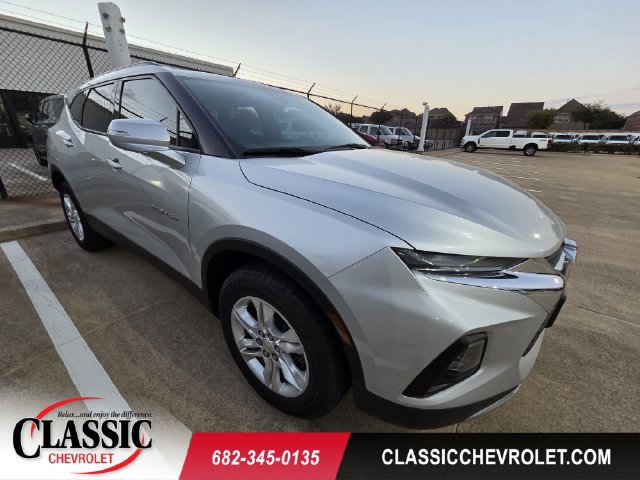 Used 2022 Chevrolet Blazer LT w/ Sound & Technology Package FWD image 1