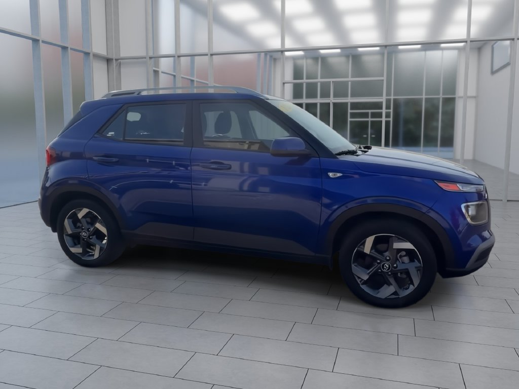 Used 2026 Hyundai Venue SEL FWD image 9