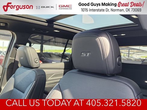 New 2026 Buick Enclave Sport Touring w/ Super Cruise Package FWD image 17