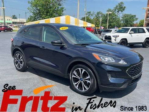 Used 2021 Ford Escape SE w/ SE Sport Appearance Package FWD image 1