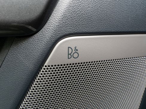 Used 2022 Ford F150 Lariat w/ Equipment Group 502A High image 19