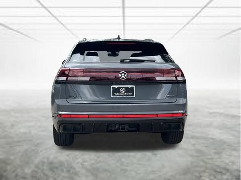 New 2026 Volkswagen Atlas Cross Sport SEL R-Line AWD/4WD image 4