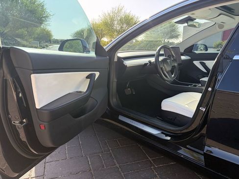 Used 2018 Tesla Model 3 Performance AWD/4WD image 7