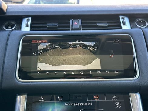 Used 2019 Land Rover Range Rover Sport HSE AWD/4WD image 17