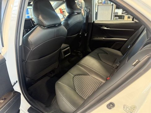 Used 2024 Toyota Camry SE image 13