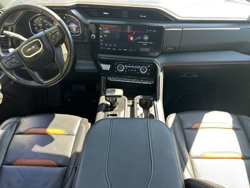 Used 2025 GMC Sierra 1500 AT4 w/ AT4 Preferred Package AWD/4WD image 21