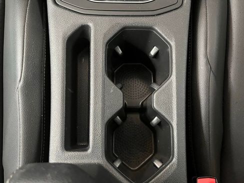 Certified 2020 Volkswagen Jetta SE image 15