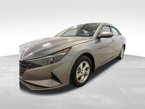 Used 2023 Hyundai Elantra SE FWD image 7
