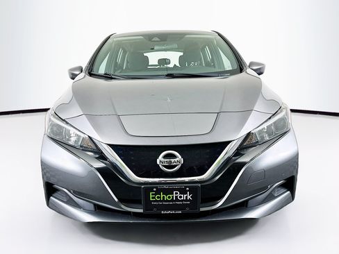 Used 2022 Nissan Leaf S FWD image 2